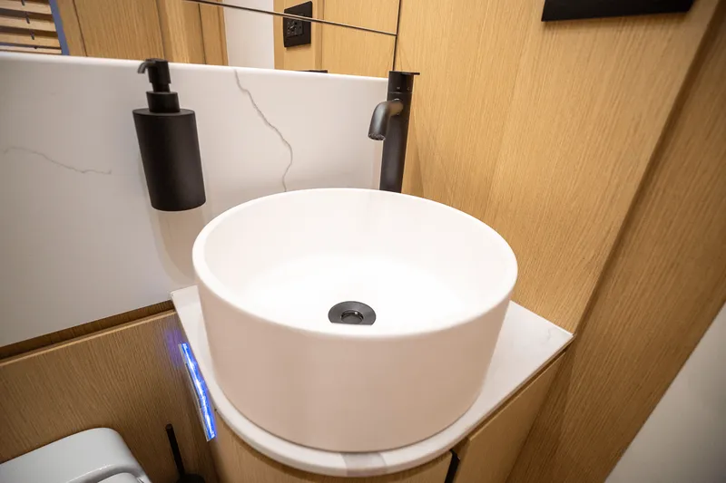 Slide: The Image of Azimut Fly 62 2026 - 73