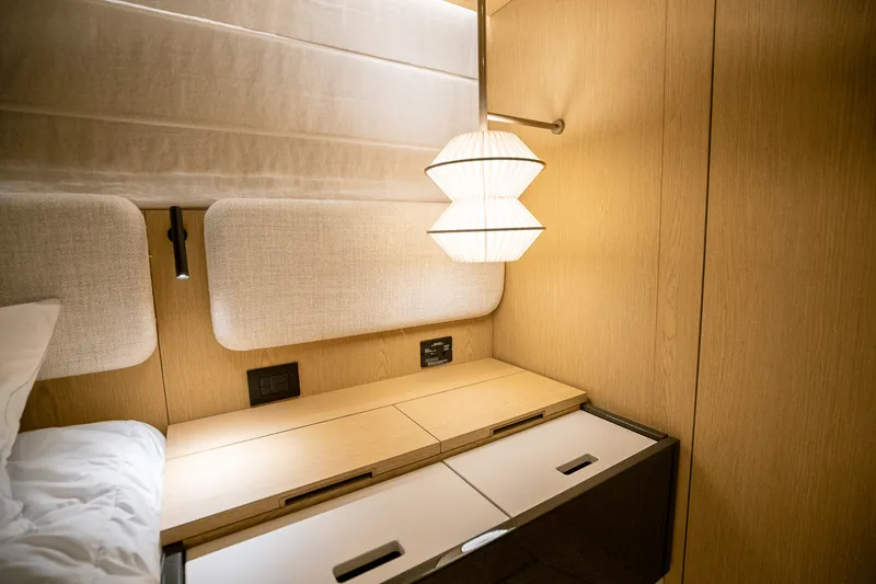 Slide: The Image of Azimut Fly 62 2026 - 80