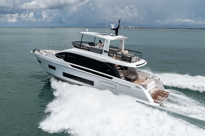 The Image of Azimut Fly 62 2026 - 1