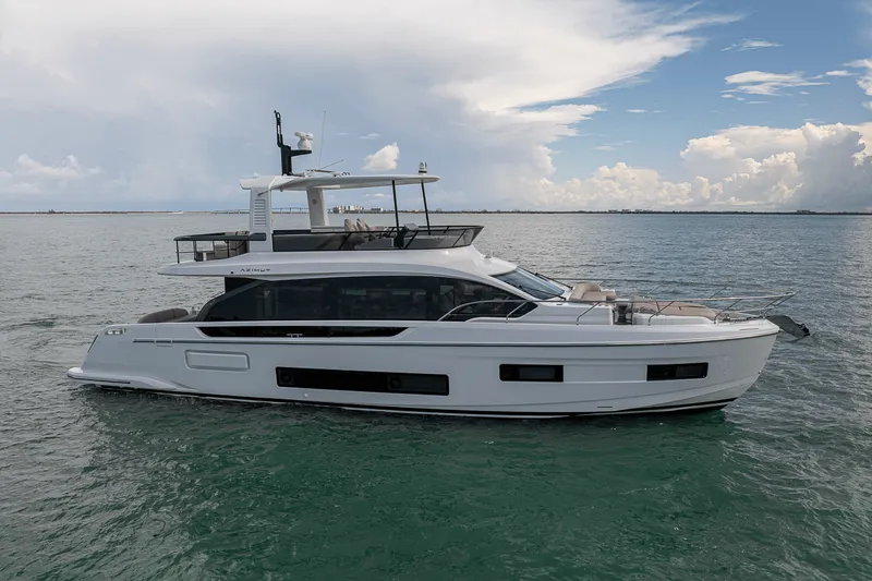 Slide: The Image of Azimut Fly 62 2026 - 96