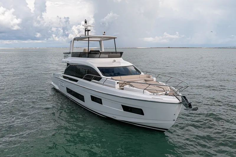 Slide: The Image of Azimut Fly 62 2026 - 98