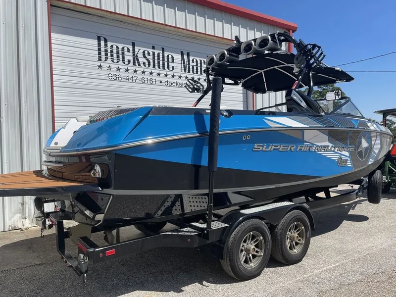 Slide: The Image of Nautique G25 2013 - 1