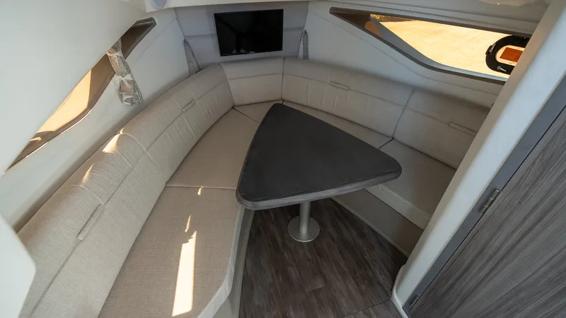 Slide: The Image of Sea Ray Sundancer 320 Outboard 2026 - 25