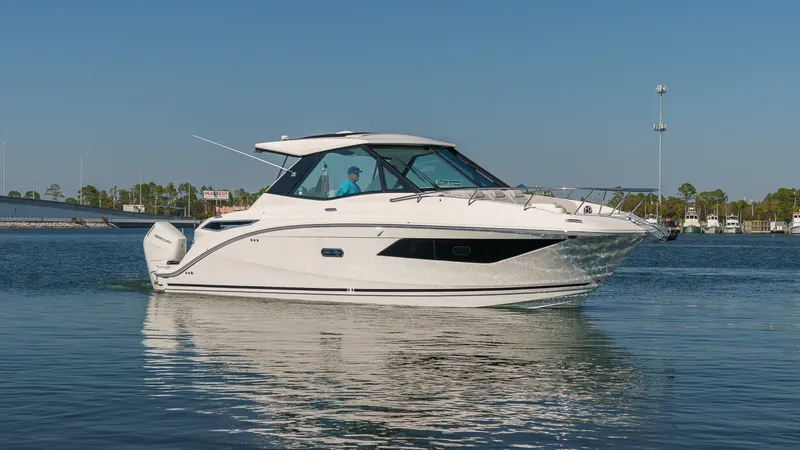 Slide: The Image of Sea Ray Sundancer 320 Outboard 2026 - 4