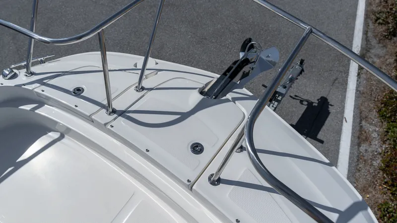 Slide: The Image of Sea Ray Sundancer 320 Outboard 2026 - 9