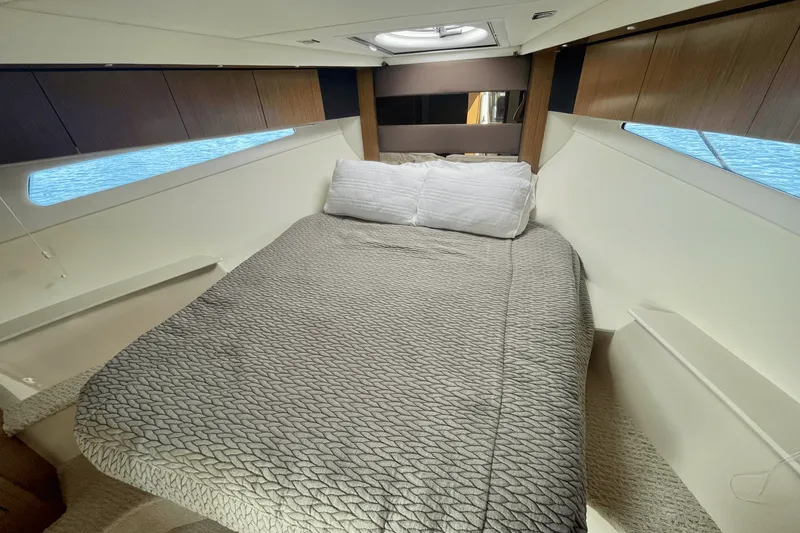 Slide: The Image of Cruisers Yachts 41 CANTIUS 2015 - 24