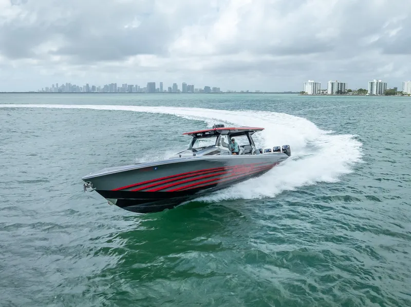 Slide: The Image of Nortech 500 Sport Center Console 2022 - 14