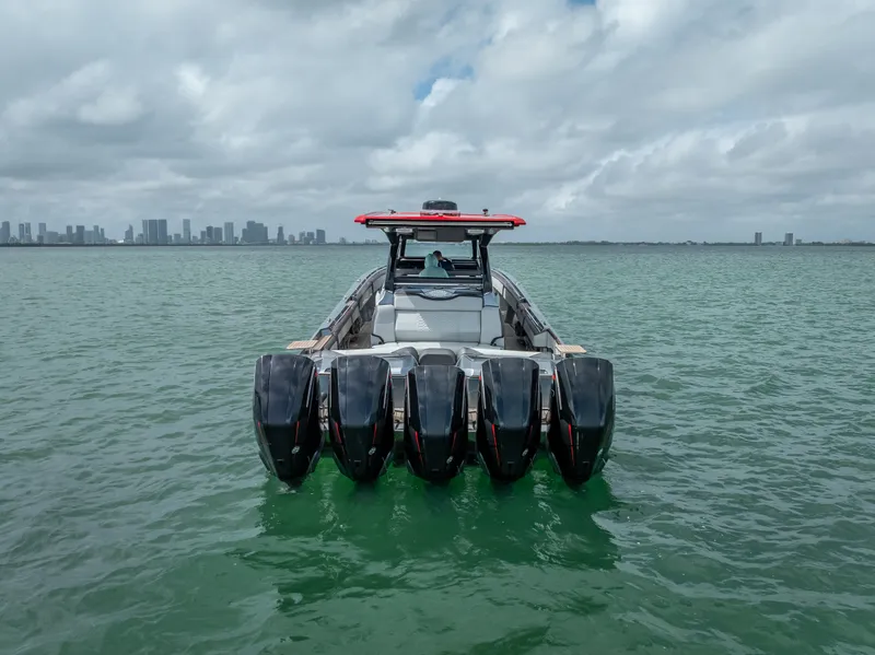 Slide: The Image of Nortech 500 Sport Center Console 2022 - 5