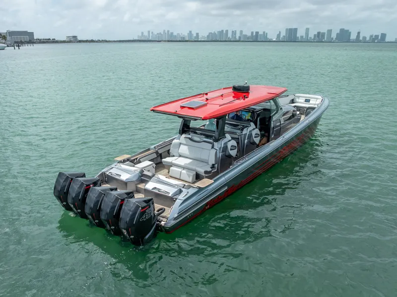 Slide: The Image of Nortech 500 Sport Center Console 2022 - 7