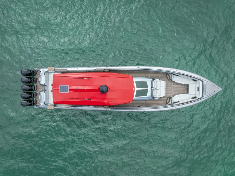Slide: The Image of Nortech 500 Sport Center Console 2022 - 3