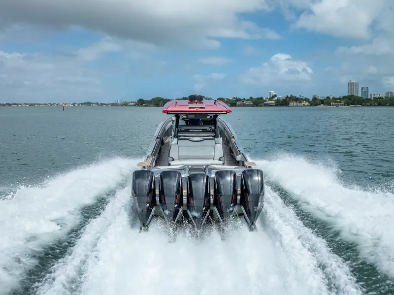 Slide: The Image of Nortech 500 Sport Center Console 2022 - 11
