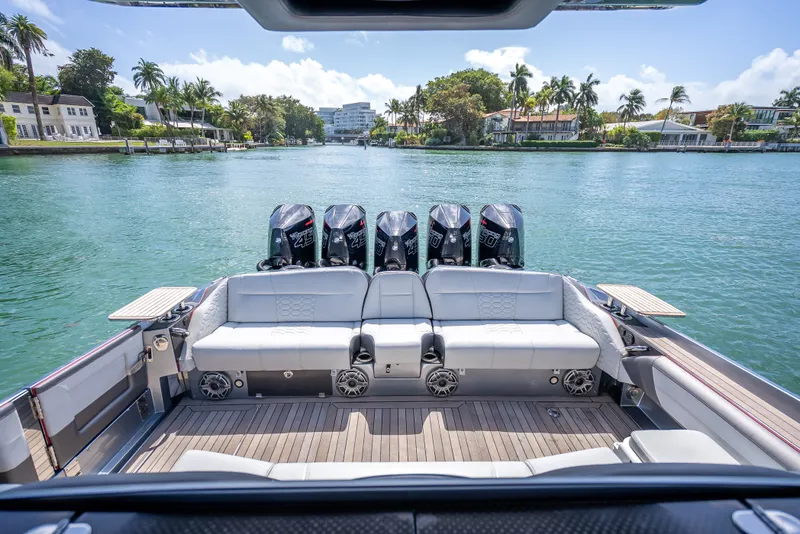 Slide: The Image of Nortech 500 Sport Center Console 2022 - 59