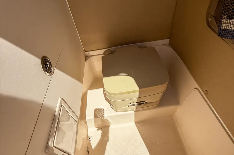 Slide: The Image of Grady-White 209 FISHERMAN 2016 - 28