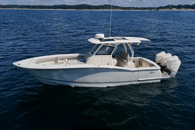 Slide: The Image of Scout 355 LXF 2024 - 11