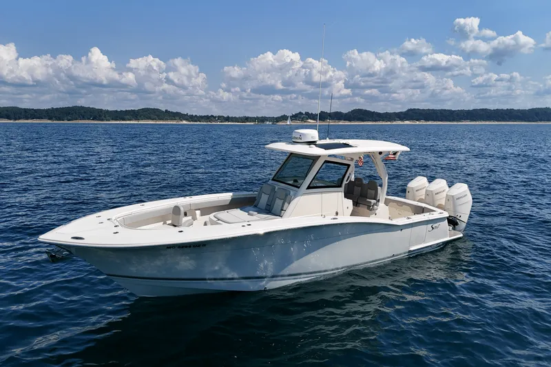 Slide: The Image of Scout 355 LXF 2024 - 17