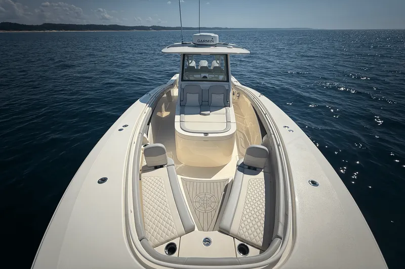 Slide: The Image of Scout 355 LXF 2024 - 21