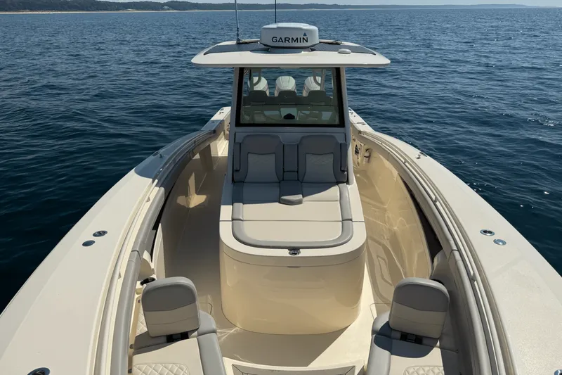 Slide: The Image of Scout 355 LXF 2024 - 23