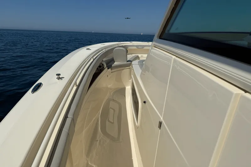 Slide: The Image of Scout 355 LXF 2024 - 29