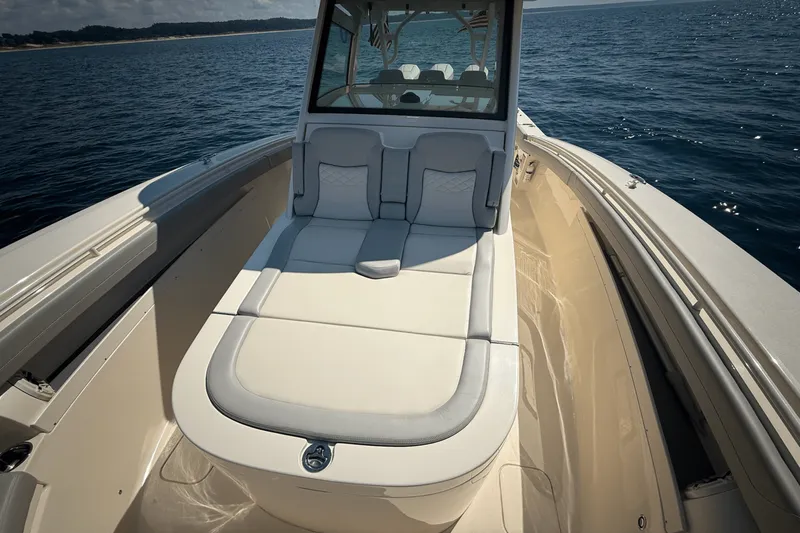 Slide: The Image of Scout 355 LXF 2024 - 48