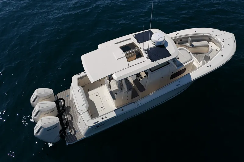 Slide: The Image of Scout 355 LXF 2024 - 7