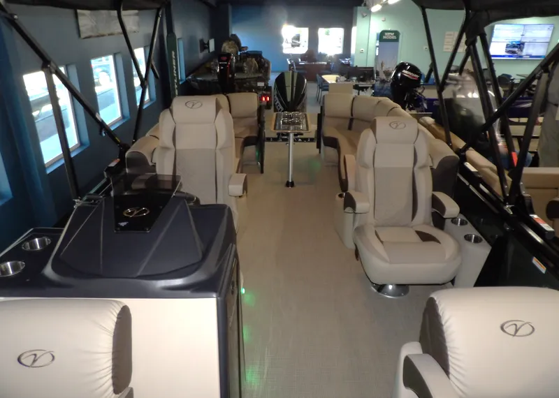 Slide: The Image of Veranda VR265RCP 2026 - 8