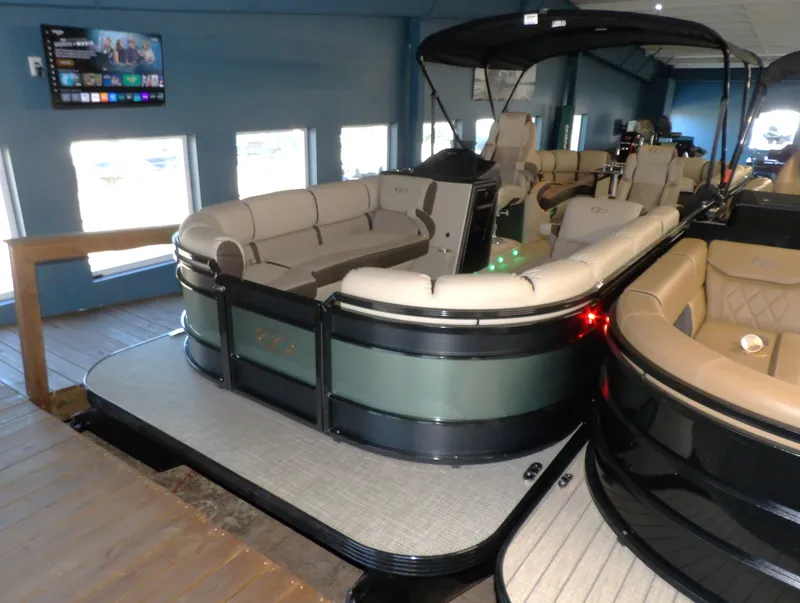 Slide: The Image of Veranda VR265RCP 2026 - 17