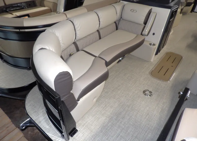 Slide: The Image of Veranda VR22RCP 2026 - 2