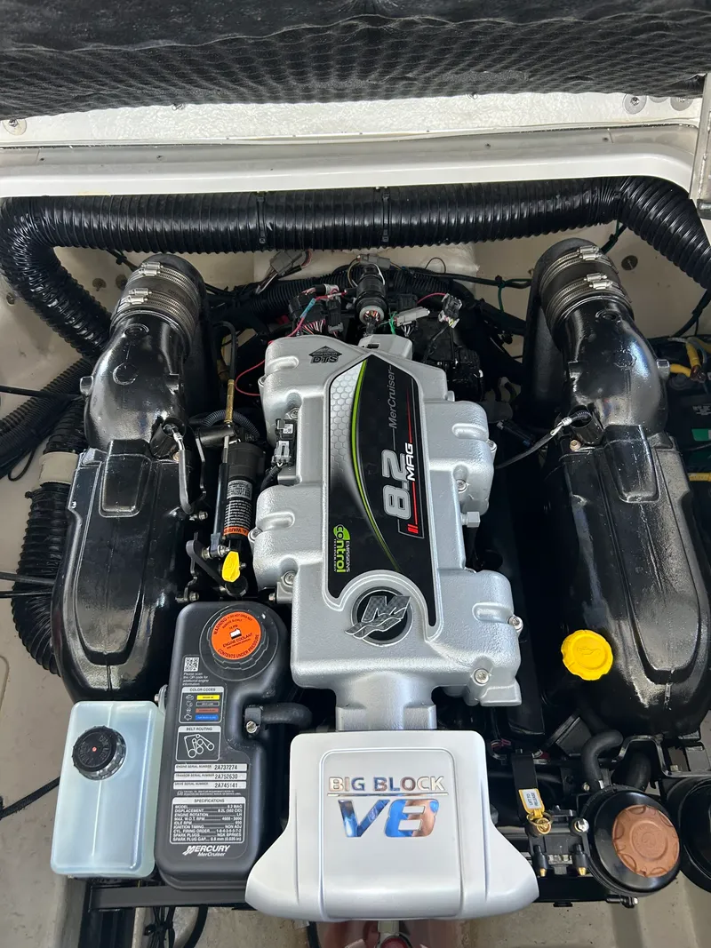 Slide: The Image of Chaparral 28 Surf 2023 - 14