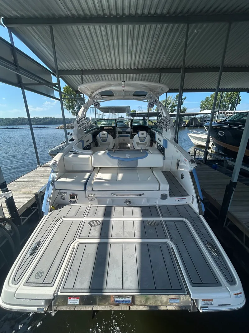 Slide: The Image of Chaparral 28 Surf 2023 - 3