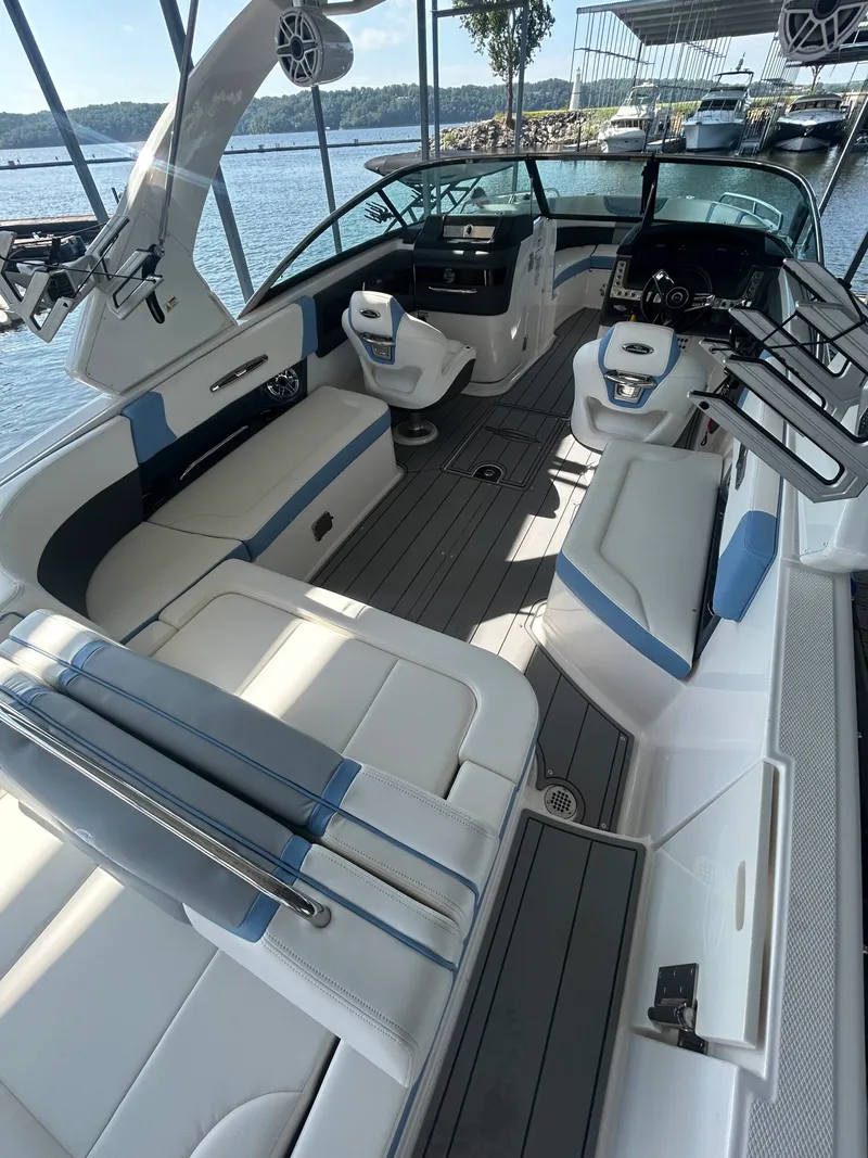 Slide: The Image of Chaparral 28 Surf 2023 - 4