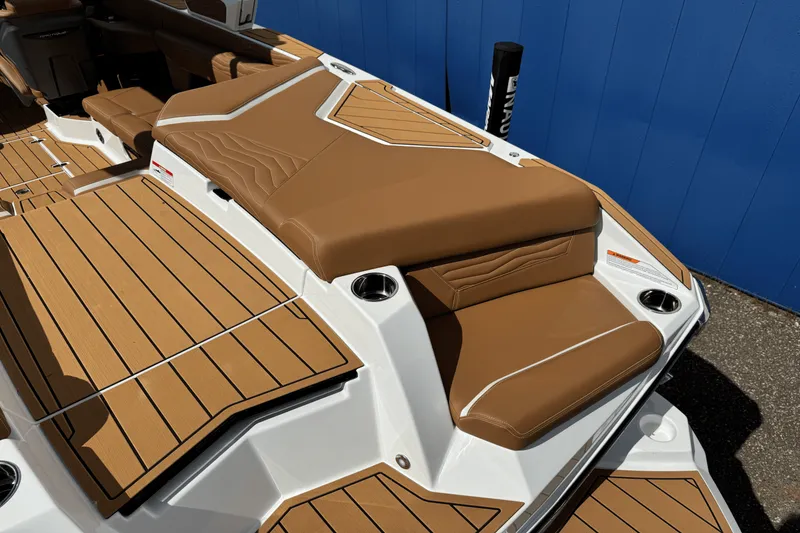 Slide: The Image of Nautique G23SUPER AIR 2026 - 11