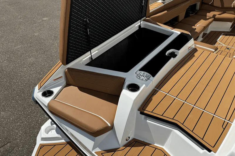 Slide: The Image of Nautique G23SUPER AIR 2026 - 13