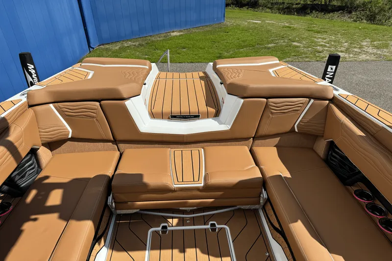 Slide: The Image of Nautique G23SUPER AIR 2026 - 24