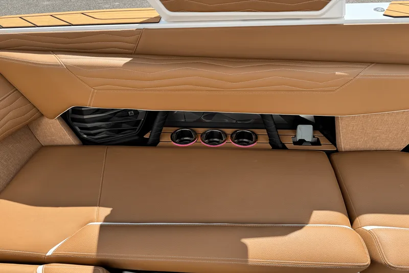 Slide: The Image of Nautique G23SUPER AIR 2026 - 36