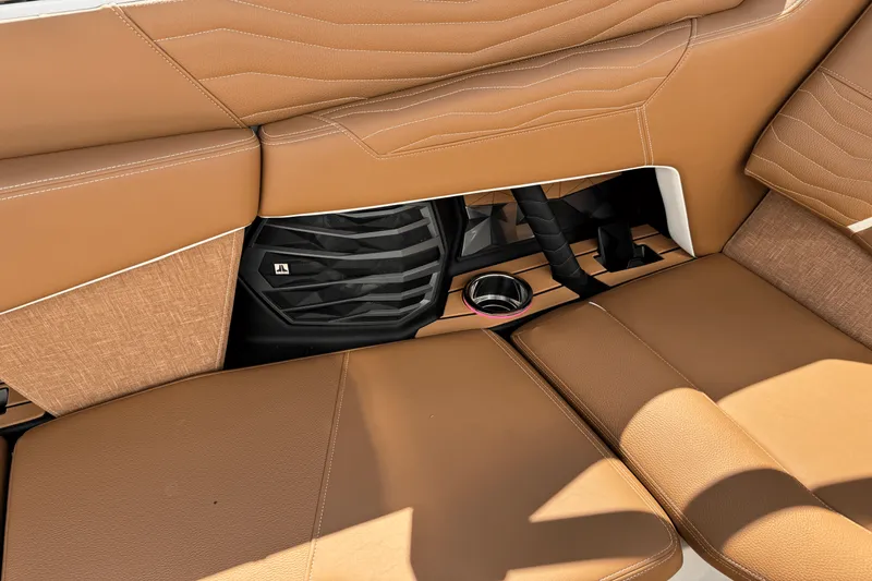 Slide: The Image of Nautique G23SUPER AIR 2026 - 38