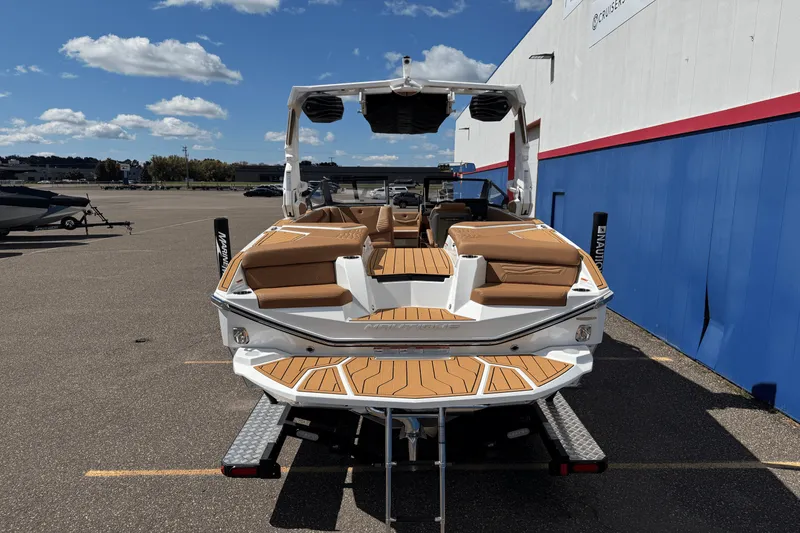Slide: The Image of Nautique G23SUPER AIR 2026 - 4