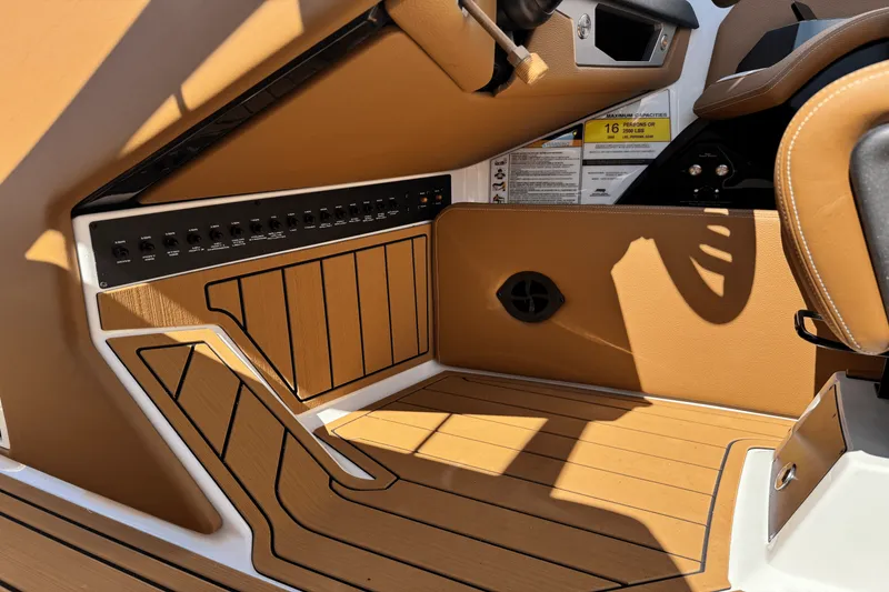 Slide: The Image of Nautique G23SUPER AIR 2026 - 48