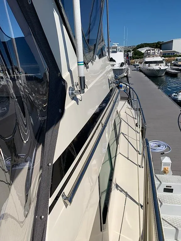 Slide: The Image of Hatteras 40 Motor Yacht 1991 - 59