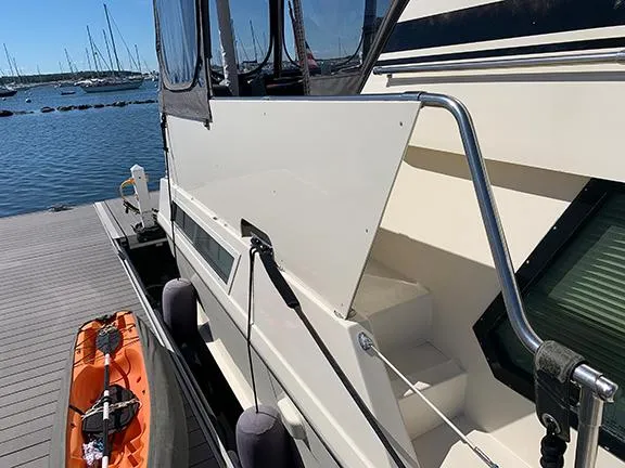 Slide: The Image of Hatteras 40 Motor Yacht 1991 - 60