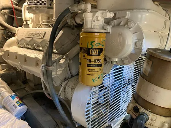 Slide: The Image of Hatteras 40 Motor Yacht 1991 - 74