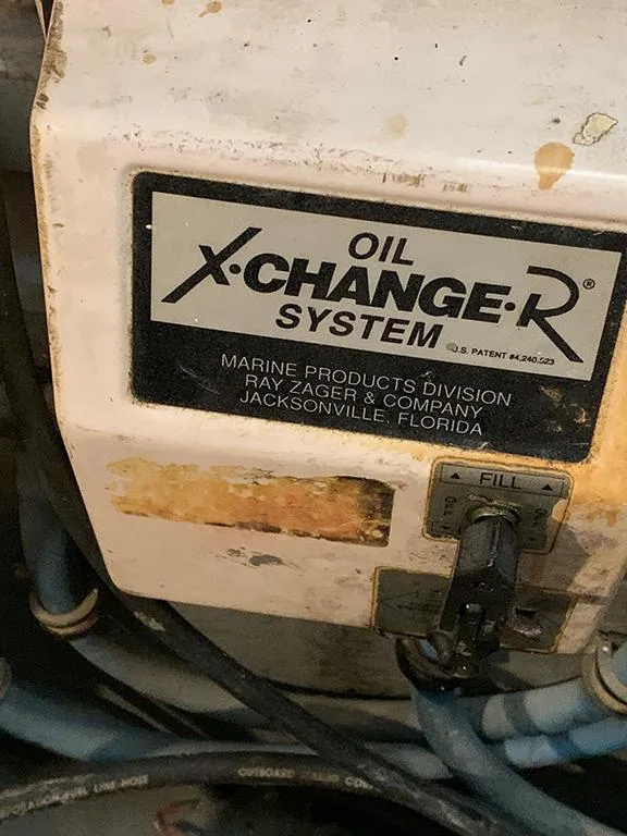 Slide: The Image of Hatteras 40 Motor Yacht 1991 - 77