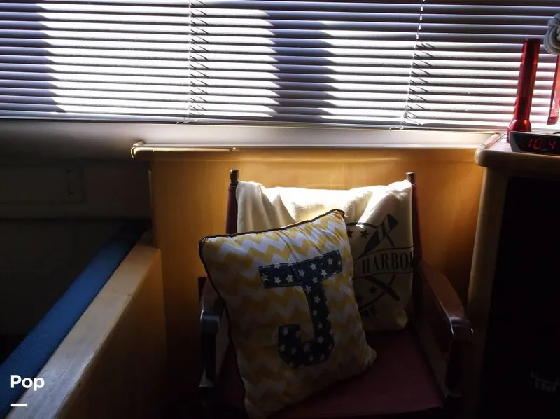 Slide: The Image of 1995 Carver 355 for sale in East Boothbay, ME - 14