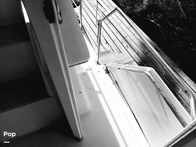 Slide: The Image of 1995 Carver 355 for sale in East Boothbay, ME - 23