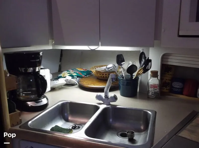 Slide: The Image of 1995 Carver 355 for sale in East Boothbay, ME - 8