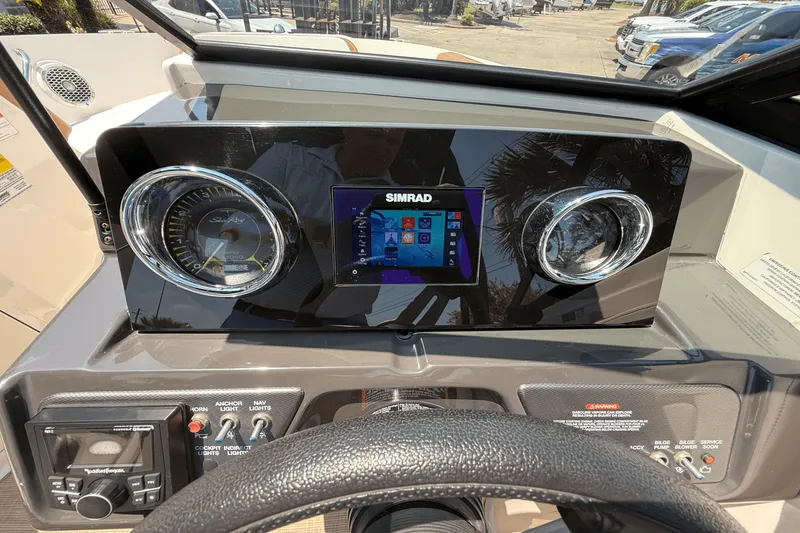 Slide: The Image of Sea Ray SPX 190 2018 - 15