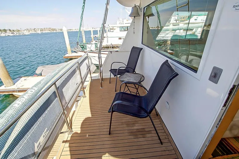 Slide: The Image of Hatteras Cockpit Motor Yacht 1993 - 47