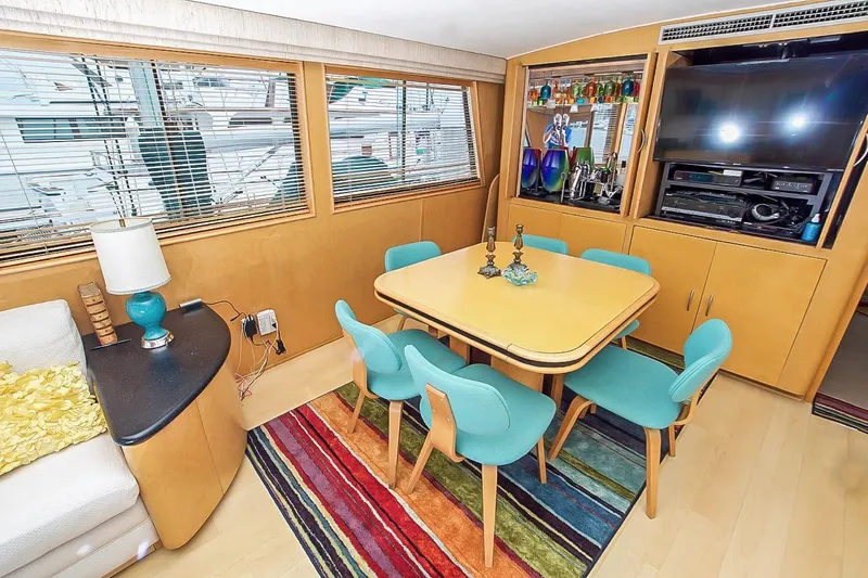 Slide: The Image of Hatteras Cockpit Motor Yacht 1993 - 12