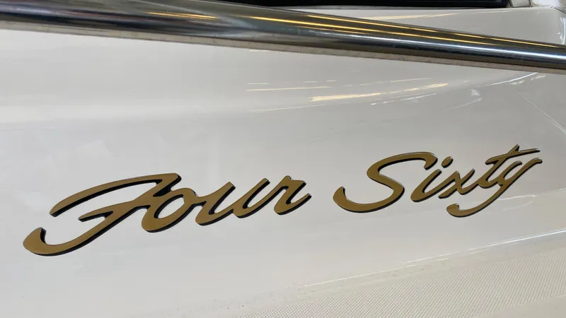 Slide: The Image of Four Sixty text on 2001 Sea Ray 460 Sundancer yacht. - 38
