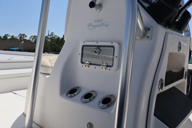 Slide: The Image of Blue Wave 2300 Pure Bay 2019 - 18