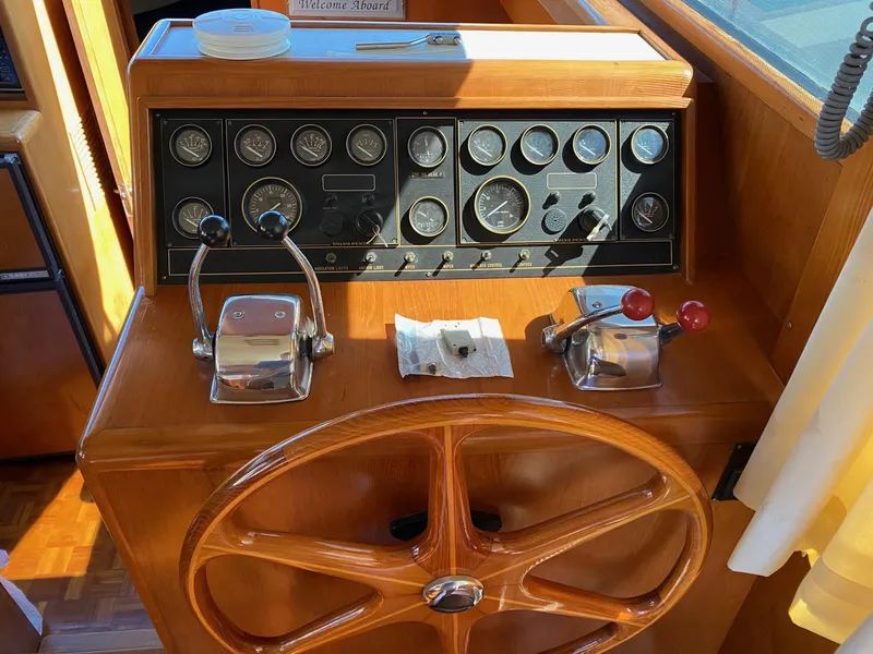 Slide: The Image of Ocean Alexander 390 - 17